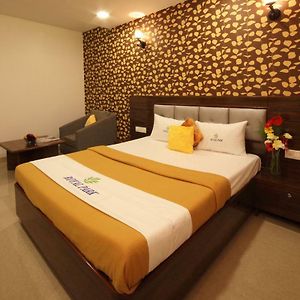 Hotel Royal Park Residency